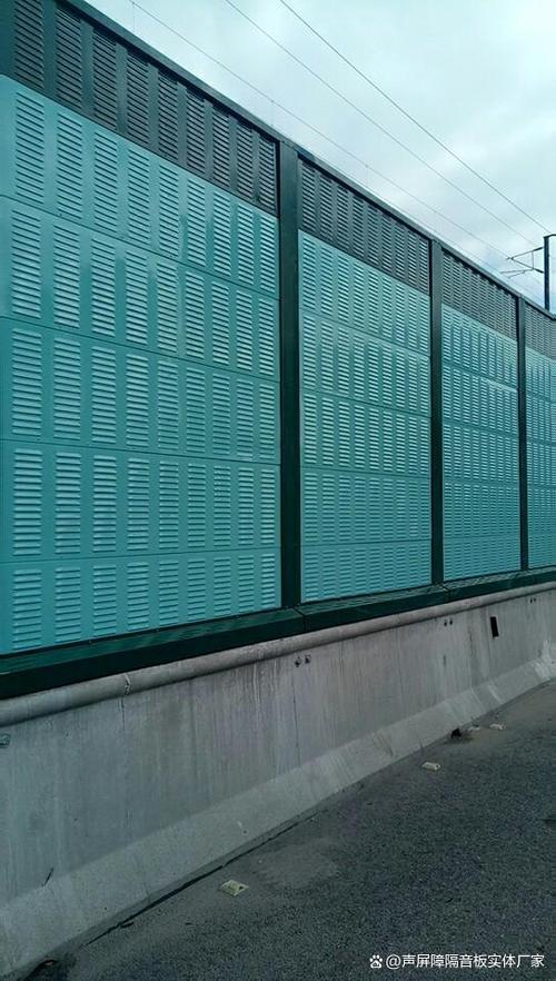 常見的聲屏障用什么樣的材質(zhì)效果好?